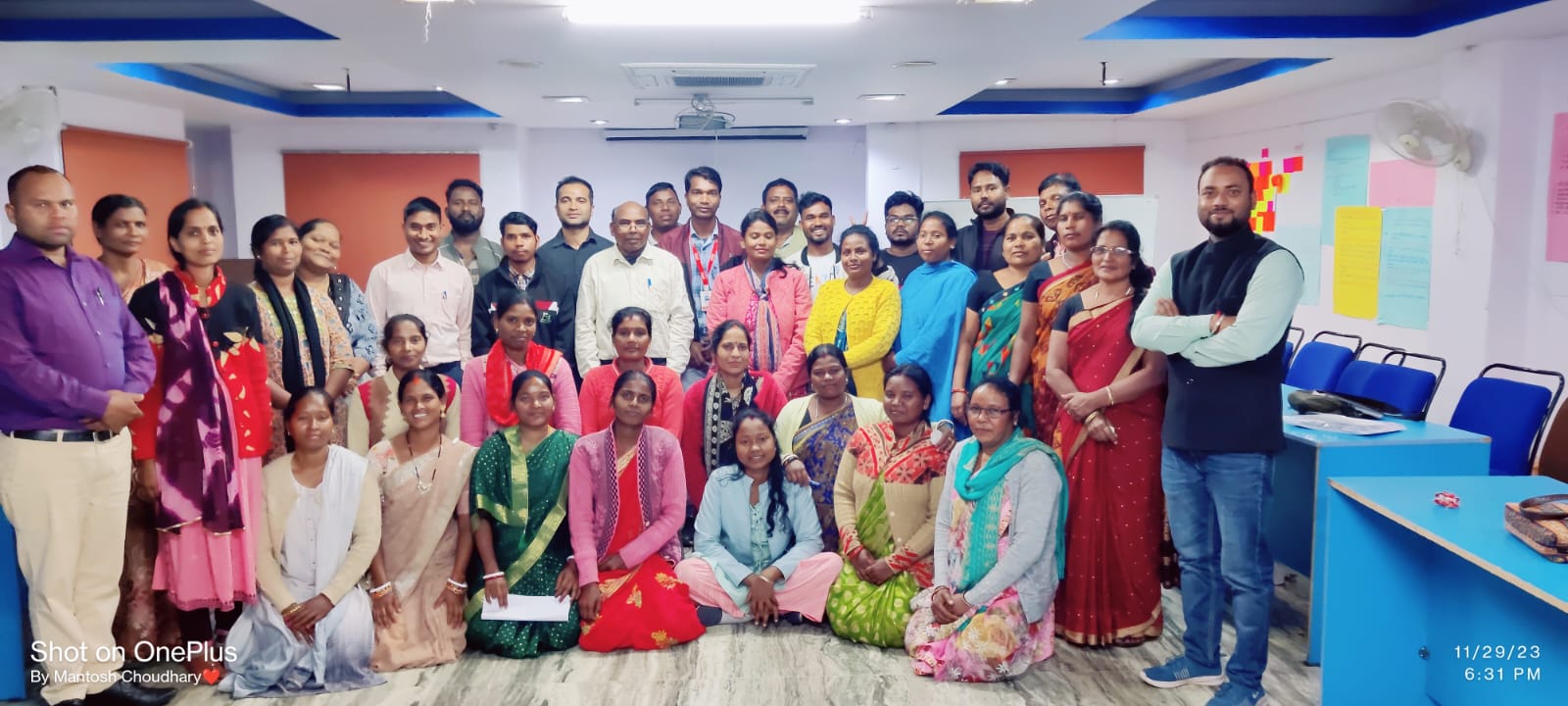 https://1ngo.sgp1.digitaloceanspaces.com/media/ksra/Training of Panchayat facilitators and volunteers on Social Security Schemes..jpeg